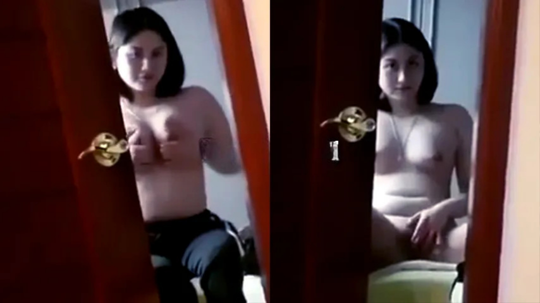 Bokep Indo Peep Masturbasi Kait Vagina Penyiraman Uterus