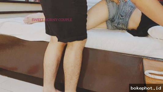 Bokep Indo Saudara Tiri Berdada Besar Bercinta Sambil Tidur